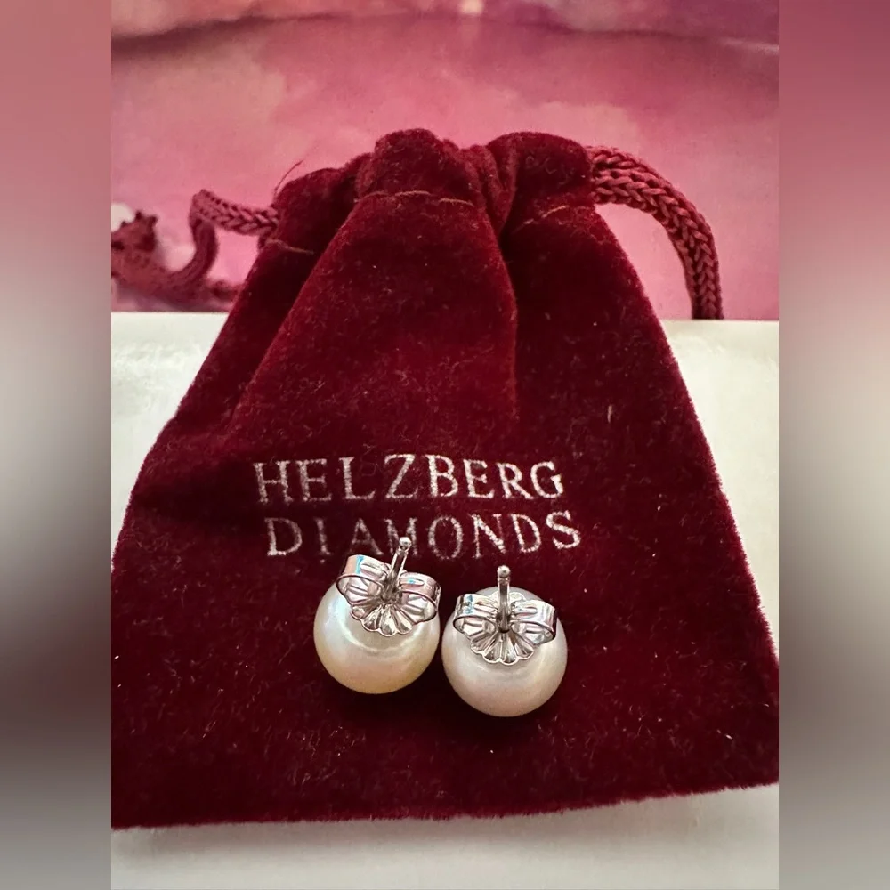Helzberg Diamonds Cultured Fresh Water Pearl Earrings (NWOT; Silver)